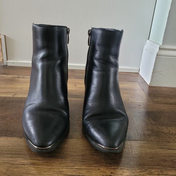 Franco Sarto Bette Women's Black Chelsea Boots Size 9.5M Ankle Booties Chic - Picture 7 of 16